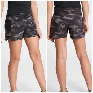 Athleta Girl • Black Camo Record Breaker 3" Shorts • Size M/8-10